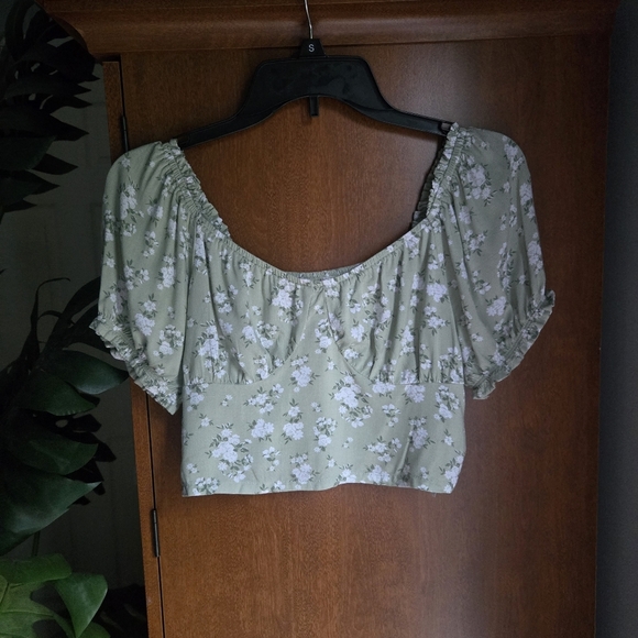 Hollister Tops - Hollister Floral Green Women's Top